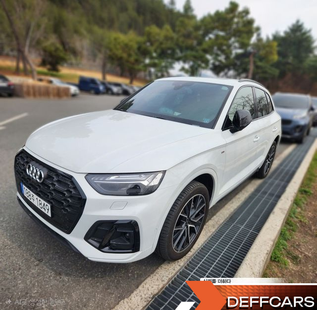 Audi Q5 45 TFSI Quattro Premium купить на сайте DeffCars