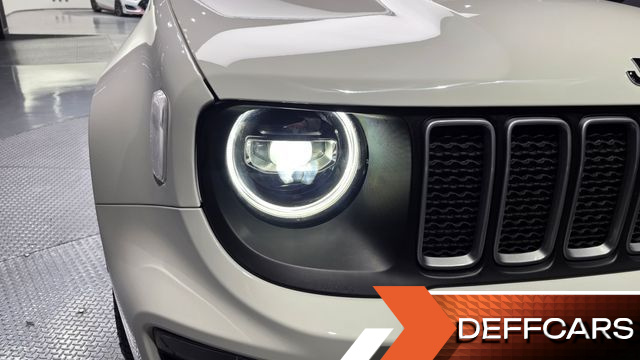Jeep RENEGADE 1.3 Limited купить на сайте DeffCars