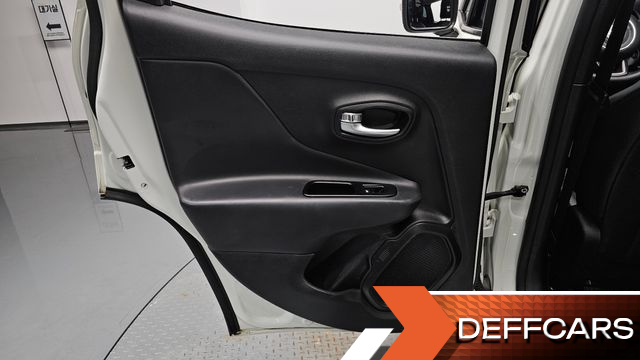 Jeep RENEGADE 1.3 Limited купить на сайте DeffCars