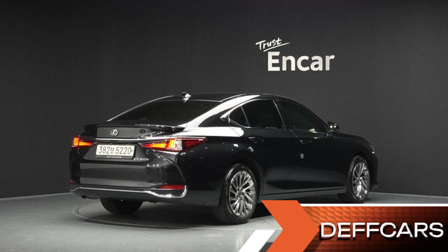 Lexus ES Luxury Plus купить на сайте DeffCars