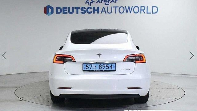 Tesla MODEL 3 Long Range AWD купить на сайте DeffCars