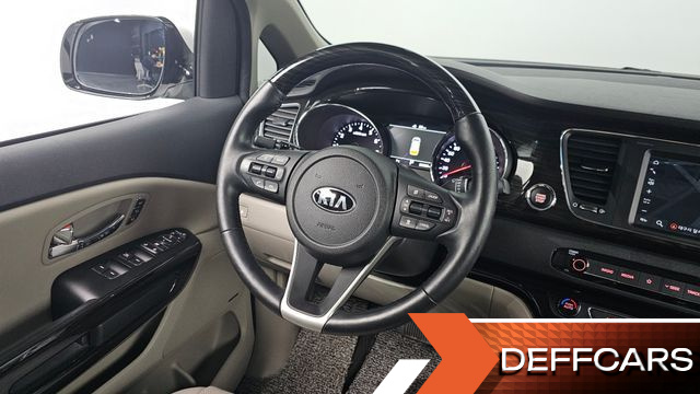 Kia CARNIVAL Gasoline 7-Seater Limousine President купить на сайте DeffCars