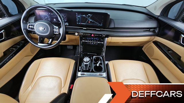 Kia CARNIVAL Gasoline 7-Seater Signature купить на сайте DeffCars