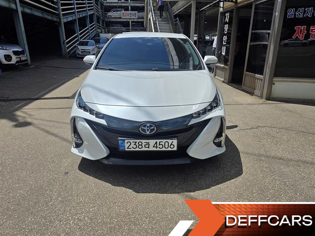 Toyota PRIUS 1.8 купить на сайте DeffCars