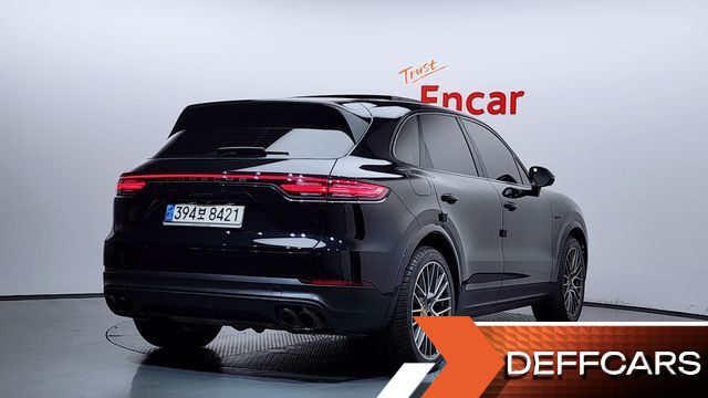 Porsche CAYENNE 3.0 E-HYBRID PLATINUM EDITION купить на сайте DeffCars
