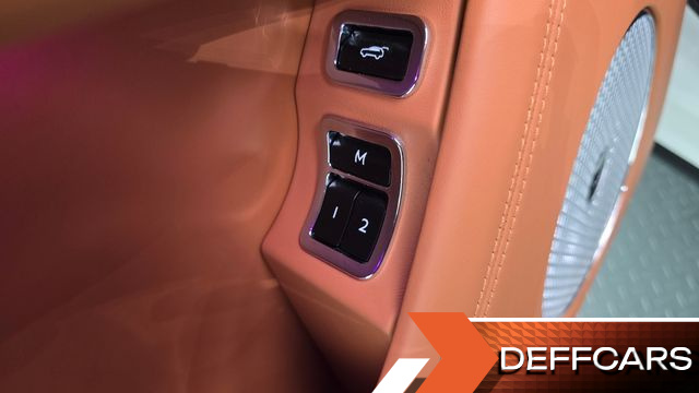 Bentley BENTAYGA 4.0 V8 купить на сайте DeffCars