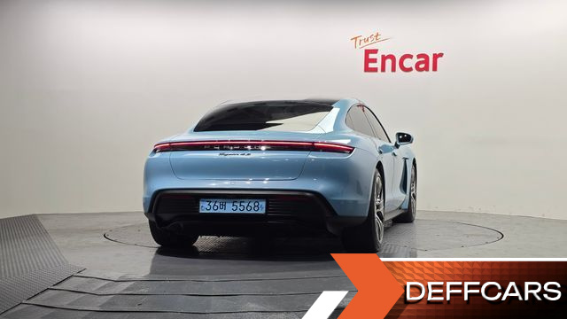 Porsche TAYCAN 4S купить на сайте DeffCars