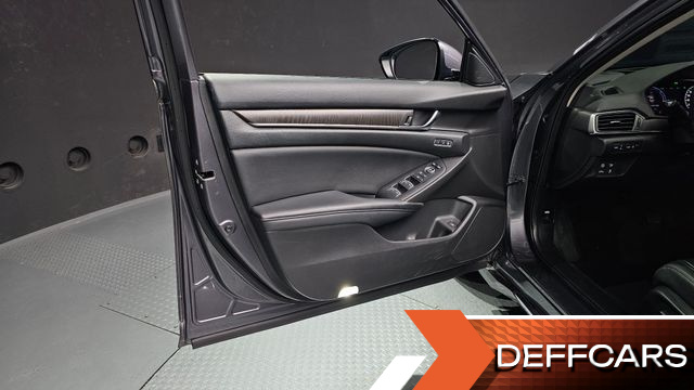 Honda ACCORD 2.0 Hybrid Touring купить на сайте DeffCars