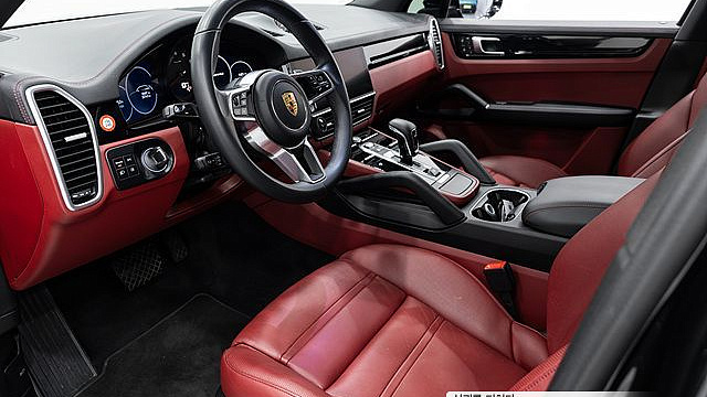 Porsche CAYENNE 3.0 купить на сайте DeffCars