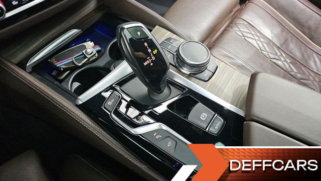 BMW 5-SERIES 530i xDrive M Sport Package Plus купить на сайте DeffCars