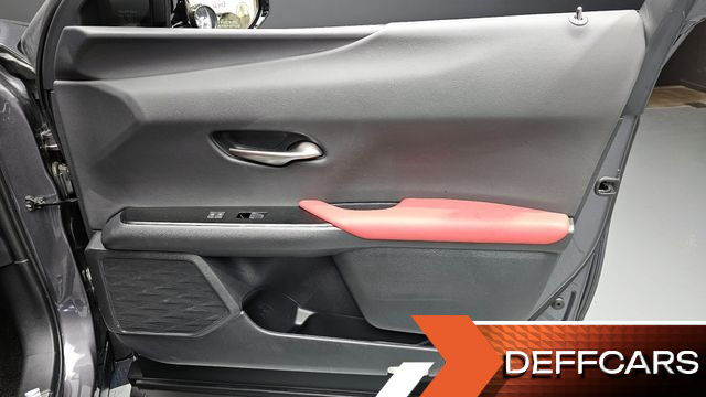 Lexus UX 2.0 F-Sport 2WD купить на сайте DeffCars