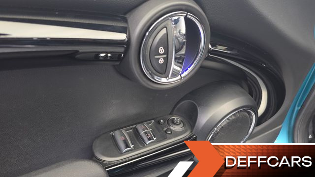 Mini COOPER CONVERTIBLE Standard 3rd Generation купить на сайте DeffCars