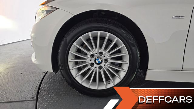BMW 3-SERIES 320i Luxury купить на сайте DeffCars