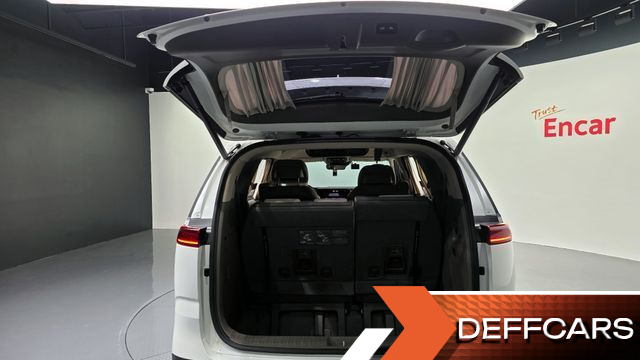 Kia CARNIVAL Gasoline 7-Seater Hi-Limousine Signature купить на сайте DeffCars