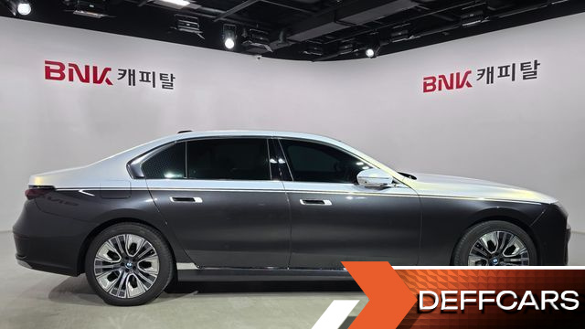 BMW 7-SERIES 740i sDrive Design Pure Excellence купить на сайте DeffCars