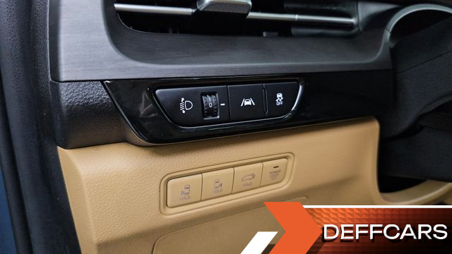 Kia CARNIVAL Diesel 9-Seater Signature купить на сайте DeffCars