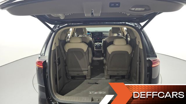 Kia CARNIVAL Gasoline 9-Seater Hi-Limousine Signature купить на сайте DeffCars