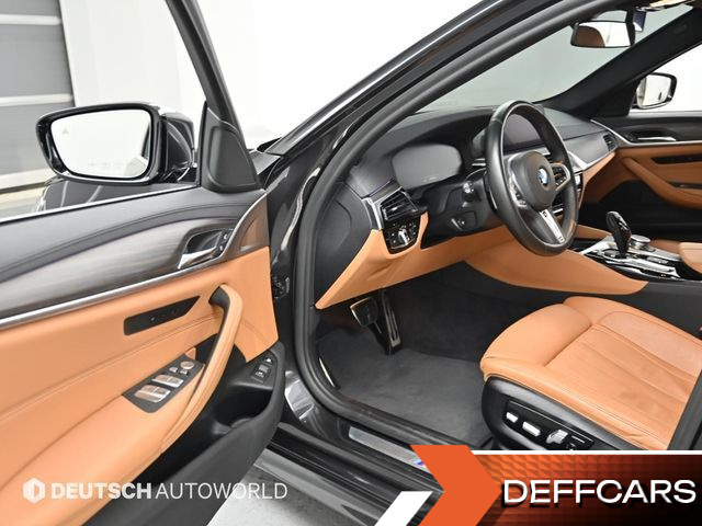 BMW 5-SERIES 530e M Sport купить на сайте DeffCars