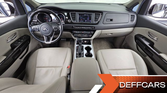 Kia CARNIVAL 11-Seater Prestige купить на сайте DeffCars