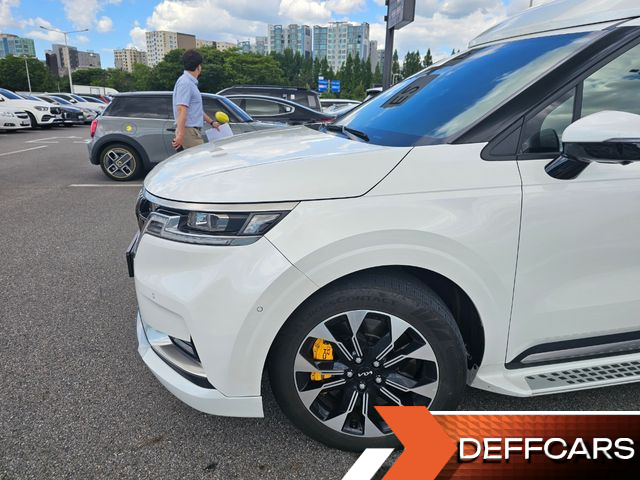 Kia CARNIVAL Gasoline 7-Seater Hi-Limousine Signature купить на сайте DeffCars