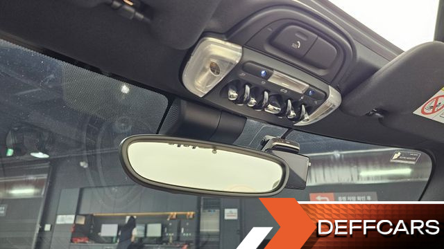 Mini COOPER CONVERTIBLE Classic Third Generation купить на сайте DeffCars