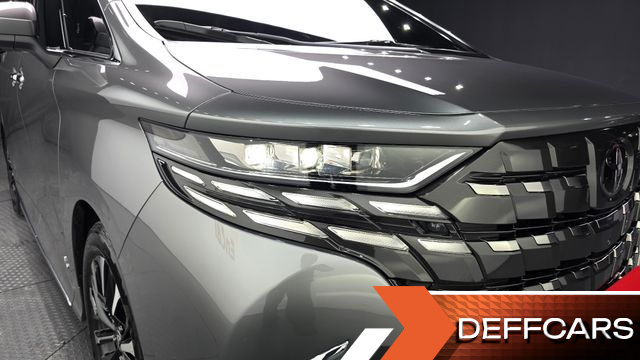 Toyota ALPHARD 2.5 HEV Executive AWD купить на сайте DeffCars