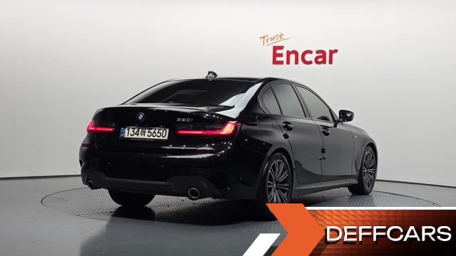 BMW 3-SERIES 320i M Sport купить на сайте DeffCars