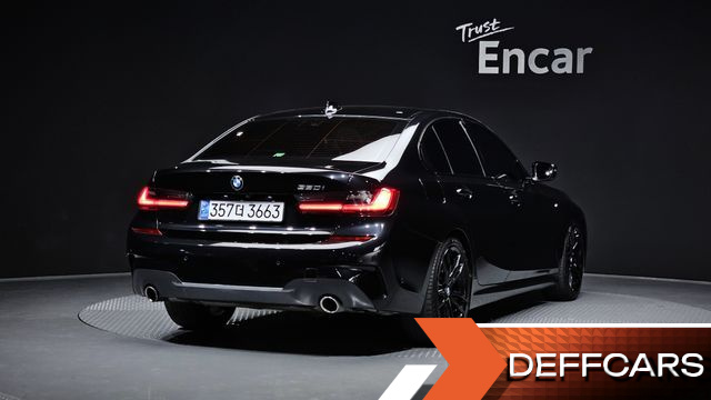 BMW 3-SERIES 320i M Sport купить на сайте DeffCars