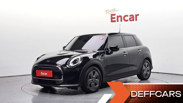 Mini COOPER 5Door Classic Third Generation купить на сайте DeffCars