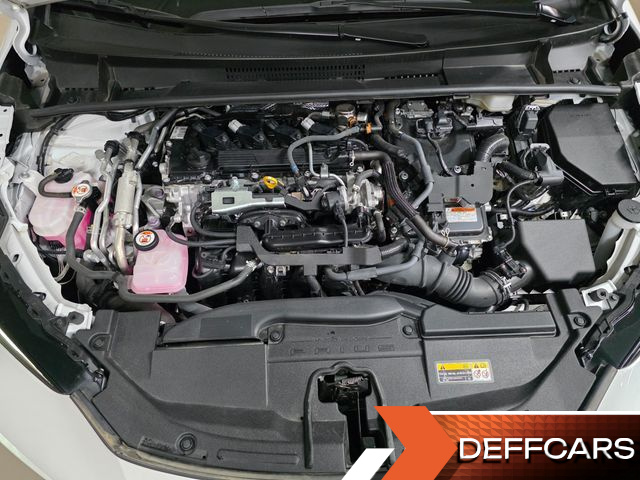 Toyota PRIUS 2.0 PHEV XSE купить на сайте DeffCars