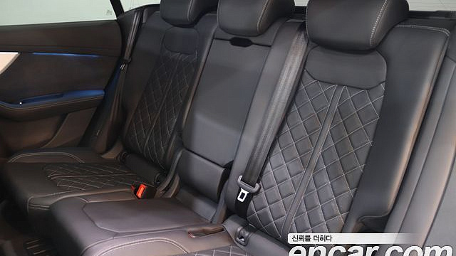 Audi Q8 50 TDI Quattro Premium купить на сайте DeffCars