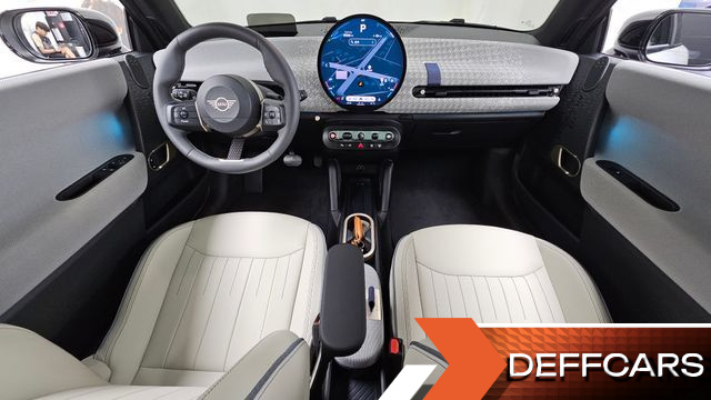 Mini COOPER SE Favoured купить на сайте DeffCars