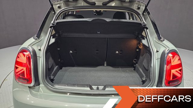 Mini COOPER 5-Door Classic Plus 3rd купить на сайте DeffCars