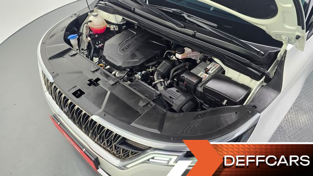Kia CARNIVAL 7-Seater Noblesse купить на сайте DeffCars