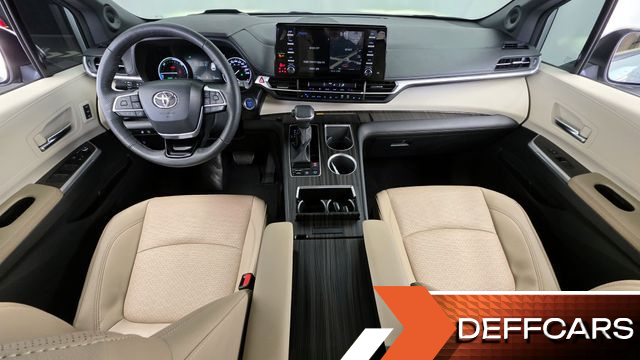 Toyota SIENNA 2.5 Hybrid 2WD купить на сайте DeffCars