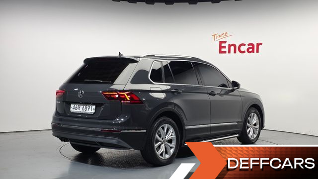 Volkswagen TIGUAN 2.0 TDI Premium купить на сайте DeffCars