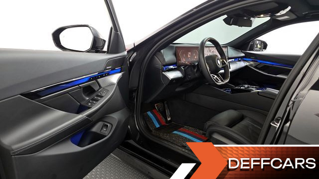 BMW 5-SERIES 520i M Sport купить на сайте DeffCars