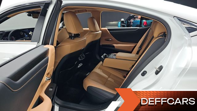 Lexus ES Luxury Plus купить на сайте DeffCars
