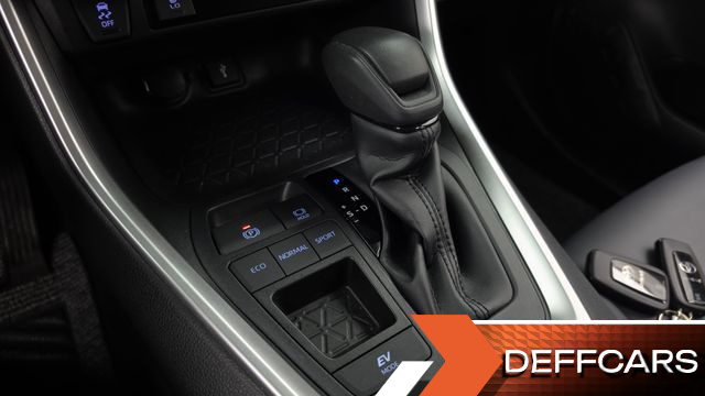 Toyota RAV4 2.5 2WD Hybrid купить на сайте DeffCars