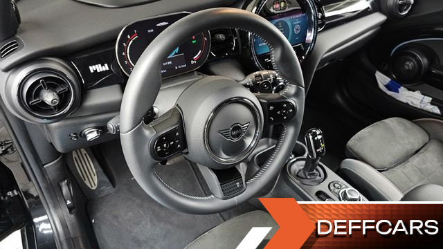 Mini COOPER JCW Pat Moss Edition 3rd купить на сайте DeffCars