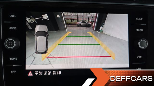 Volkswagen TIGUAN 2.0 TDI Premium купить на сайте DeffCars