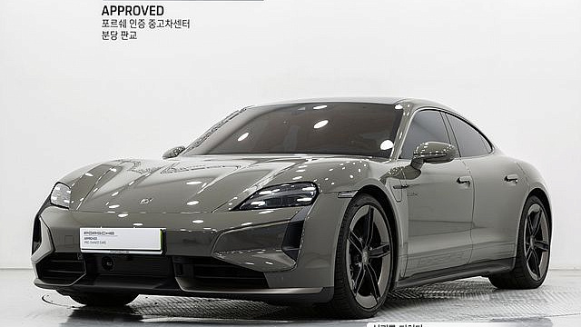 Porsche TAYCAN Turbo купить на сайте DeffCars