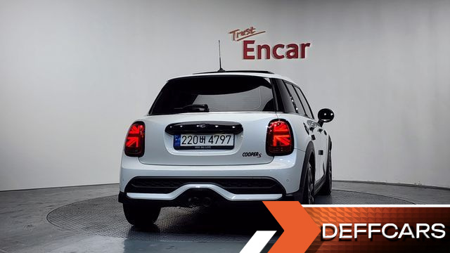 Mini COOPER Classic Third Generation купить на сайте DeffCars