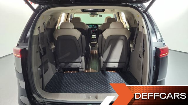 Kia CARNIVAL Gasoline 9-Seater Hi-Limousine Signature купить на сайте DeffCars