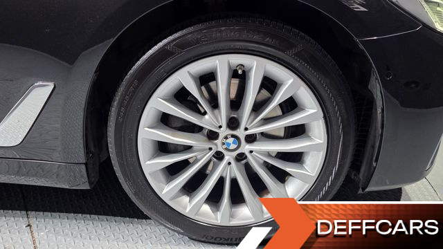 BMW 5-SERIES 520i Luxury купить на сайте DeffCars