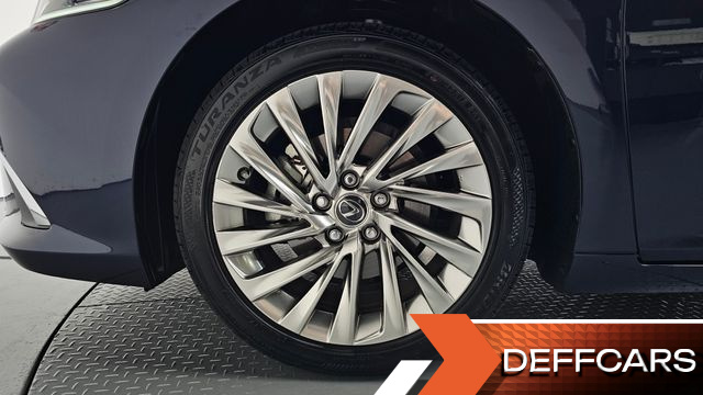 Lexus ES Executive купить на сайте DeffCars