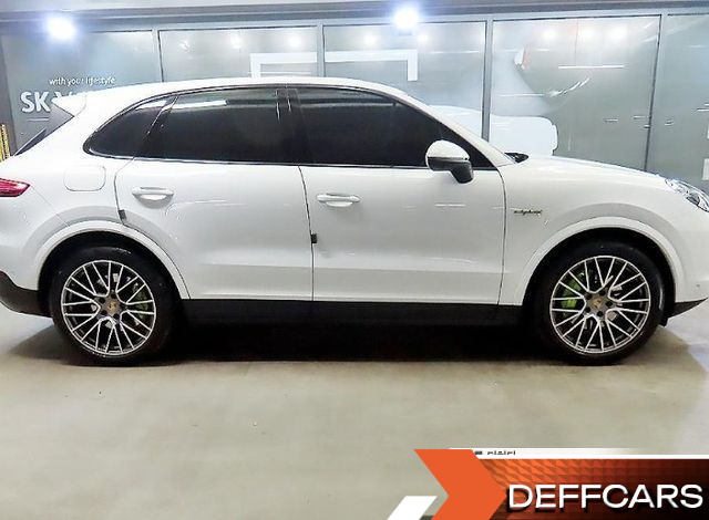 Porsche CAYENNE 3.0 E-Hybrid купить на сайте DeffCars