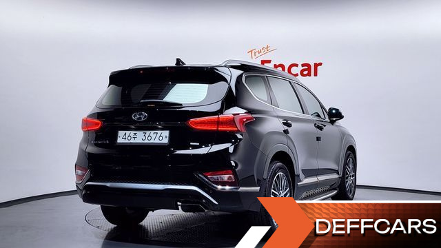 Hyundai SANTAFE Gasoline 2.0T 4WD Inspiration купить на сайте DeffCars