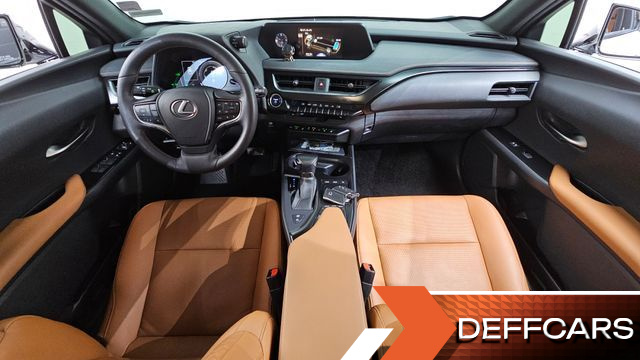Lexus UX 2.0 2WD купить на сайте DeffCars