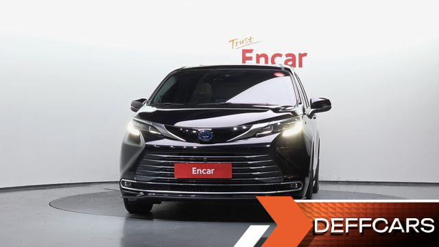 Toyota SIENNA 2.5 Hybrid AWD купить на сайте DeffCars